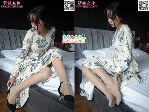 [MSLASS梦丝女神] NO.066-玥玥 长裙的美人坯子（带视频）【54P+1V/639M】