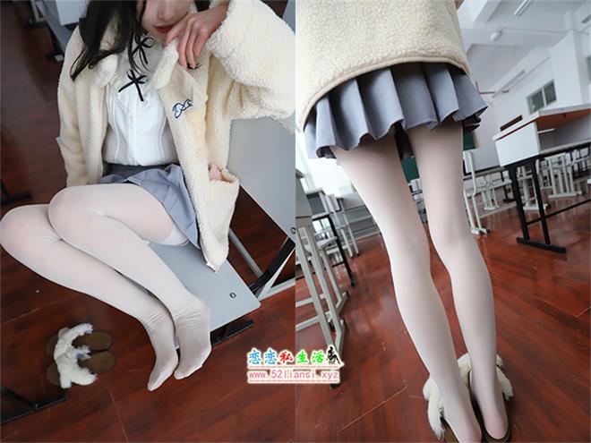 大西瓜爱牙膏-2019 04月活动模特1 室内短裙白丝袜【235P/1.43G】