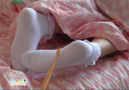 森萝财团-JKFUN-034《短袜TK》视频ONLY 白花边短袜【1V/701M】