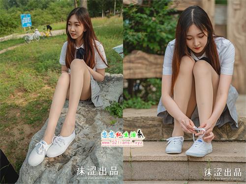 [袜涩]42-袜涩-思甜-2.0乡村郊游（高清版）【53P/1G】