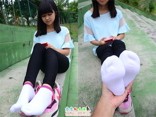 [战前女神] 恋足美腿棉袜女神级摄影套图 045【82P/153M】