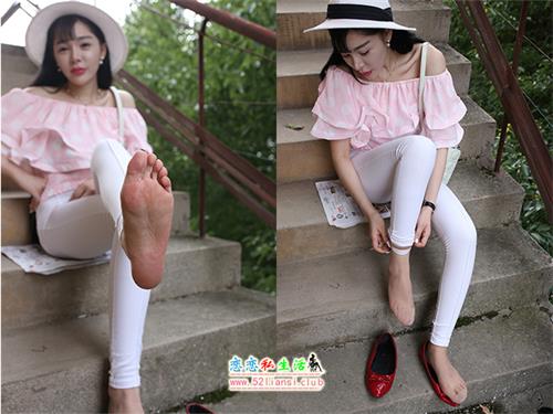 大西瓜爱牙膏-S010 大红唇美女 短丝 裸足【159P/916M】