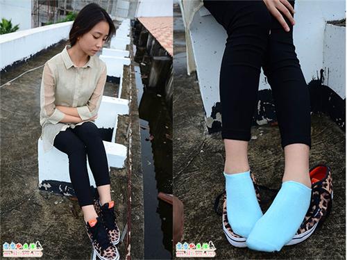 [战前女神] 恋足美腿棉袜女神级摄影套图 051【155P/255M】