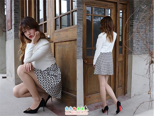 [奈丝]064-把你捧在手上 – 高高（无水印）【37P/434M】