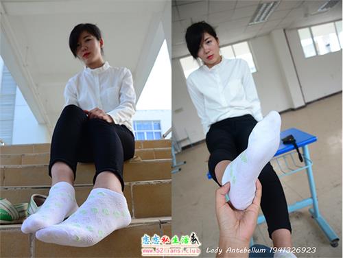 [战前女神] 恋足美腿棉袜女神级摄影套图 040【117P/320M】