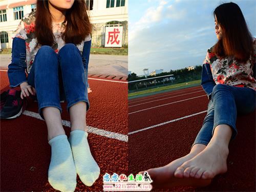 [战前女神] 恋足美腿棉袜女神级摄影套图 072【72P/150M】