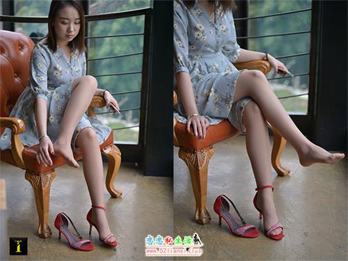 [IESS异思趣向] 普惠集 150《美脚馨月归来》【94P/91M】