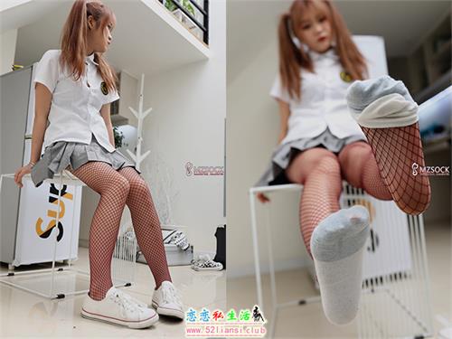 [MZSOCK]爱美足 2019年第17期 萱萱【52P/155M】