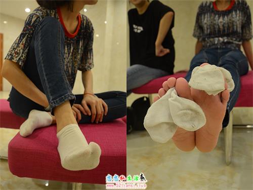 [战前女神] 恋足美腿棉袜女神级摄影套图 110【115P/277M】