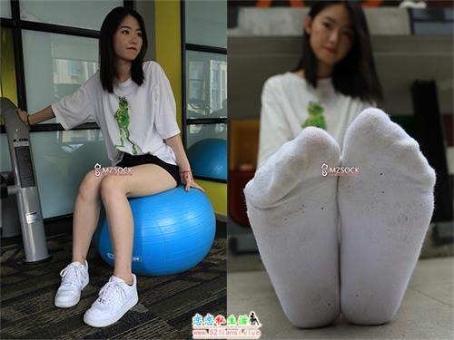 [MZSOCK]爱美足 2019年第41期 Carrie【96P/385M】