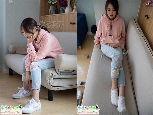 [物恋传媒] No.071 可爱小姐姐搭配白色nike板鞋（带视频）【171P+1V/1.40G】