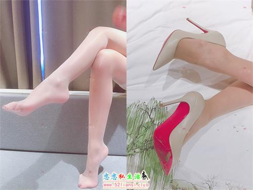 [丝月神] 18-红色孔雀翎绒面一字带红色方扣【46P/101M】