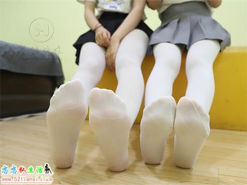 [誉铭传媒] 082期-2019.04.27定制（带视频）【170P+1V/1.31G】