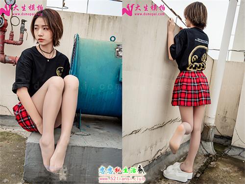 [大生模拍]-N211-小小-天台美足（带视频）【49P+1V/614M】