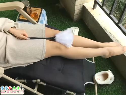 【iess秀 002】新人小妹妹肉丝+棉袜【3min/40M】