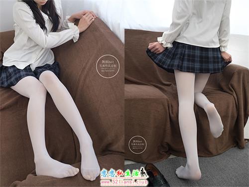 [森萝财团]-有料018 吸吸 白丝少女的百褶裙【71P/802M】