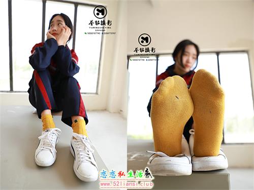 [誉铭传媒] 302期-学妹校服棉袜足秀【95P/555M】