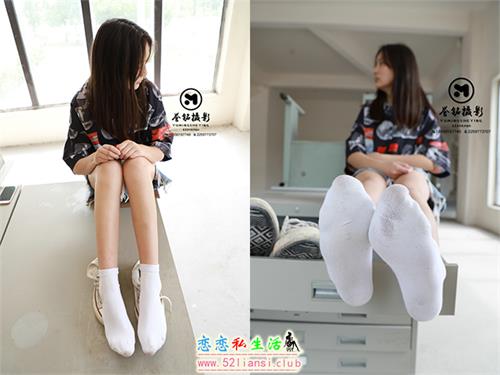 [誉铭传媒] 306期-学妹牛仔热裤棉袜【87P/452M】
