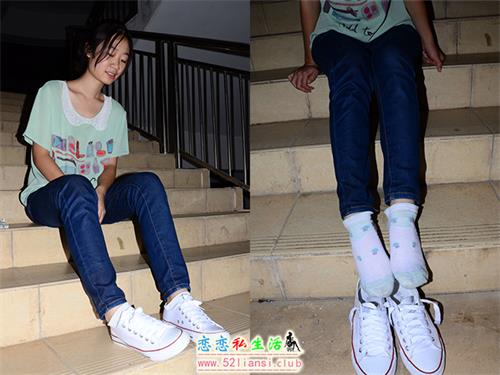 [战前女神] 恋足美腿棉袜女神级摄影套图 129【79P/147M】